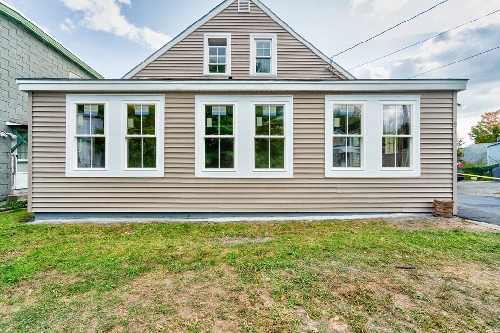 91 Mack Road Fitchburg, MA 01420 - Photo 3 of 26 Gallery Image 3