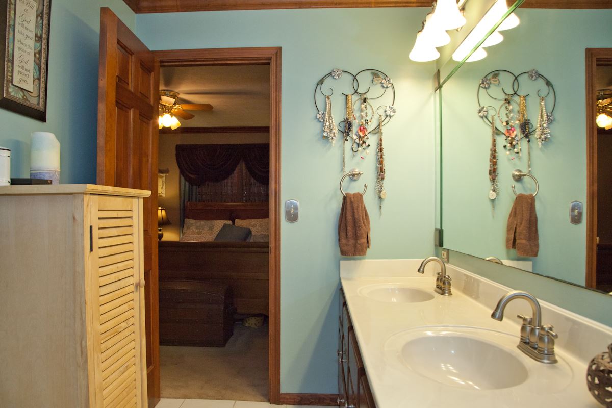 7477 Upper Meadow Road Newburgh, IN 47630 - Photo 17 of 30 Gallery Image 17
