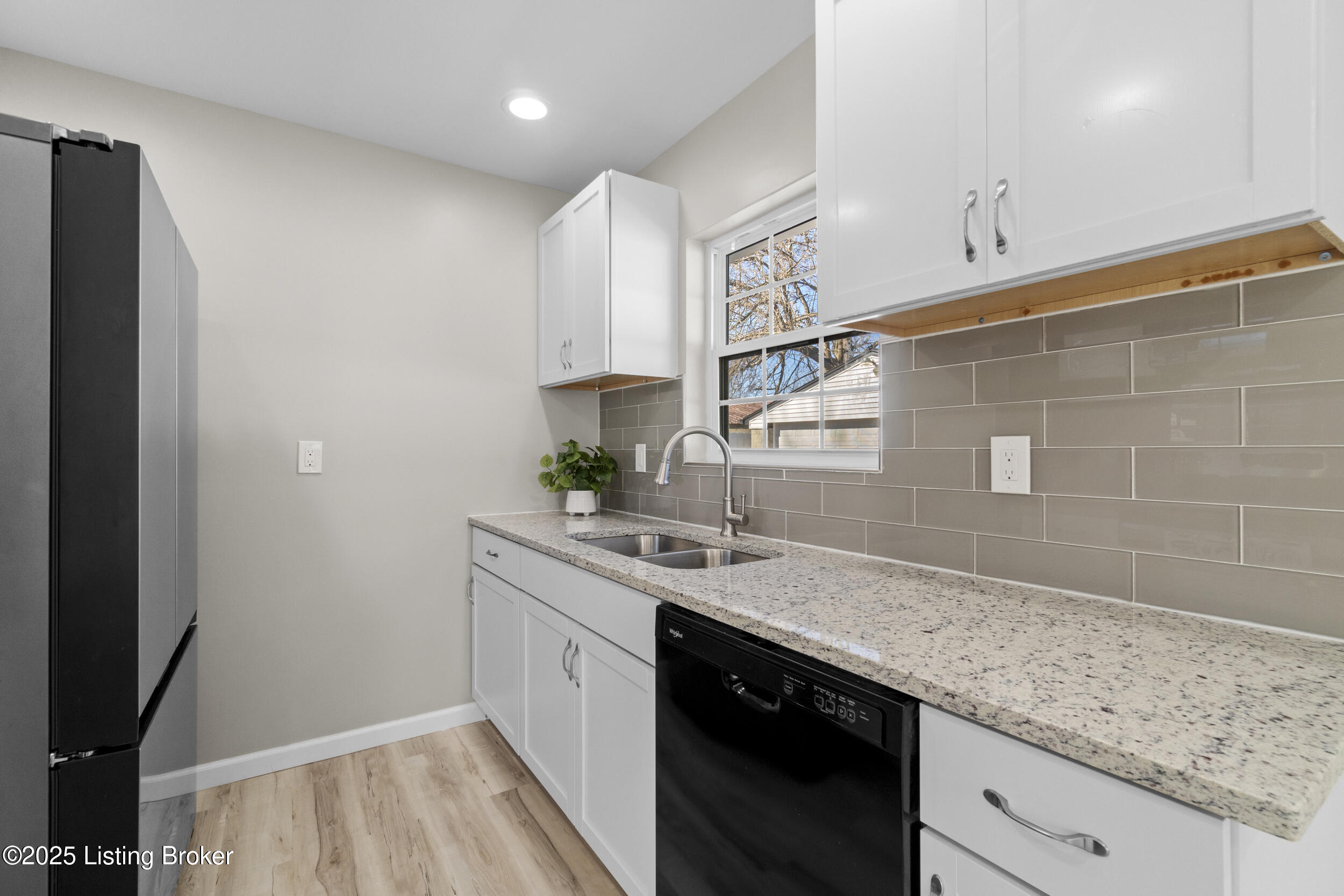 4803 Palma Road Louisville, KY 40272 - Photo 21 of 26 dsc00169