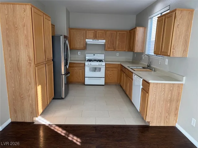 $1,995 | 7783 Crystal Village Lane, Las Vegas, NV 89113