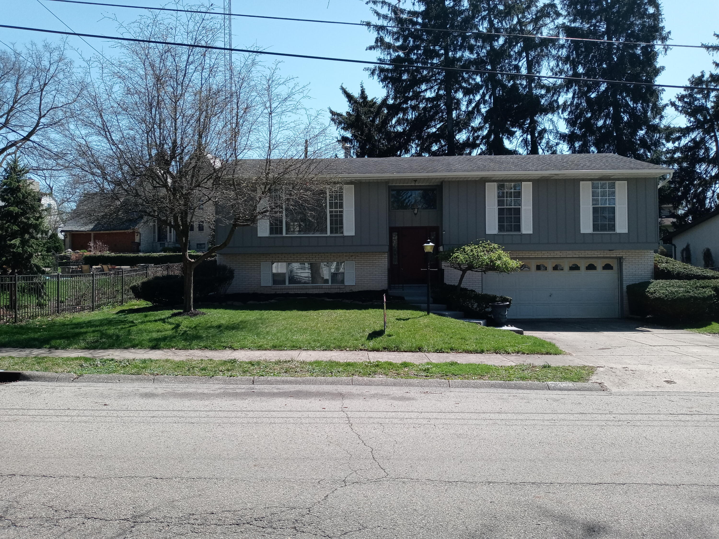 745 Riverside Drive Springfield, OH 45504 - Photo 1 of 21 Gallery Image 1
