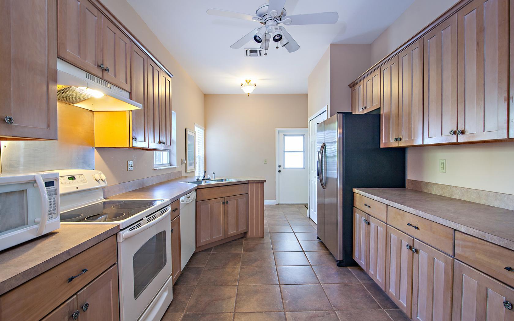 212 Colony Way West Jupiter, FL 33458 - Photo 11 of 31 11-photo-web-1680x1050-191448