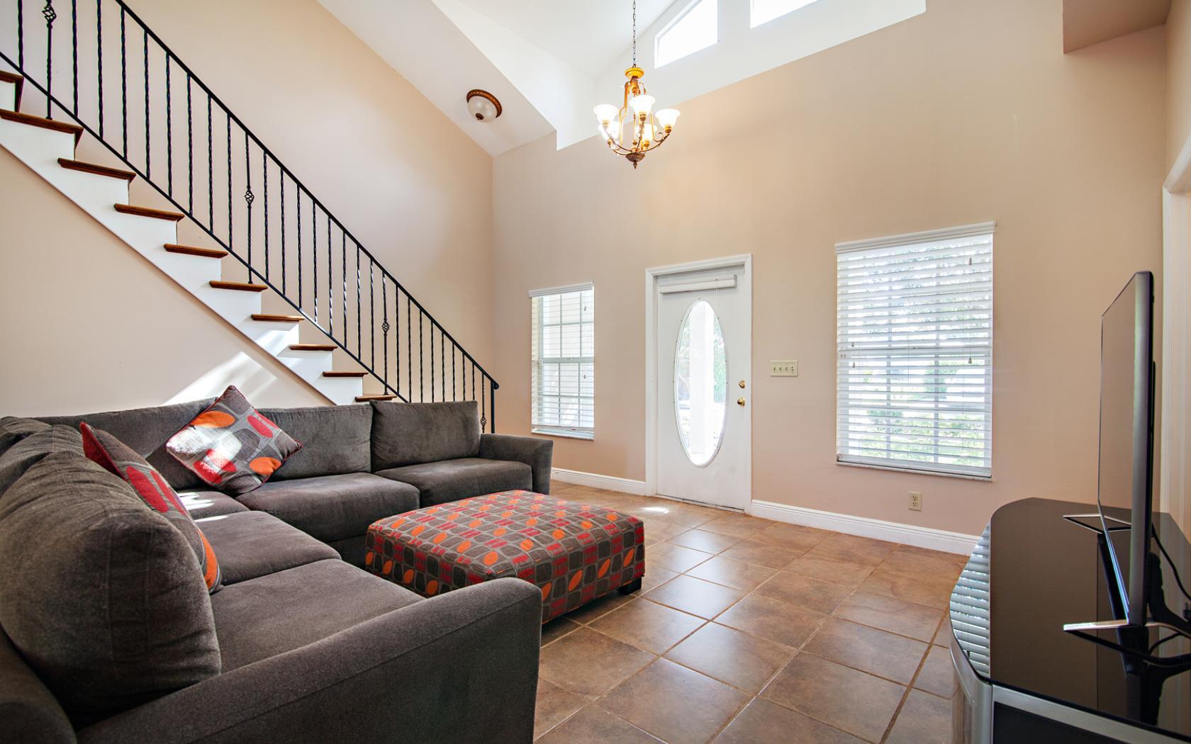 212 Colony Way West Jupiter, FL 33458 - Photo 3 of 31 5-photo-web-1680x1050-178645