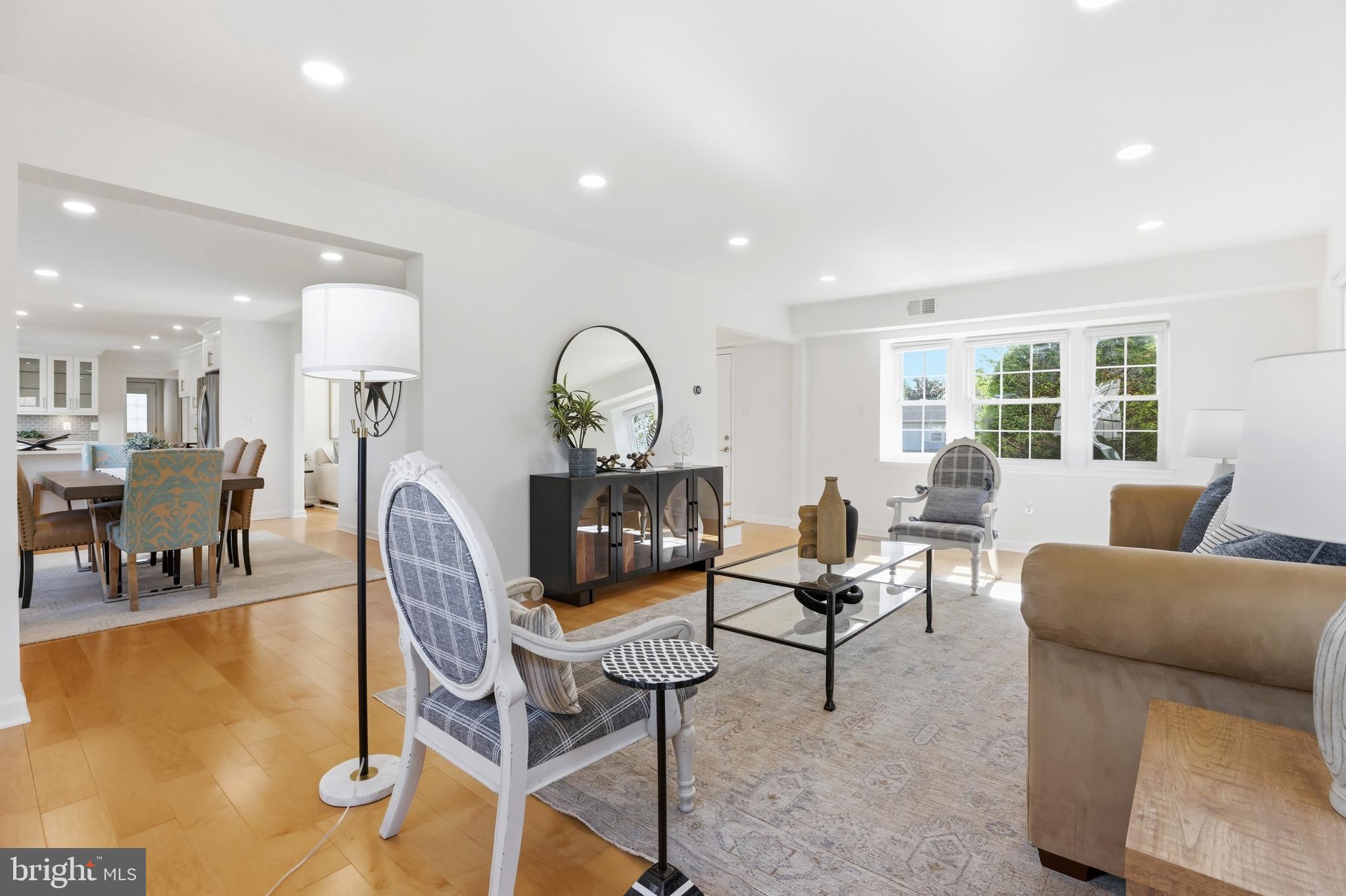 4102 Port Rae Lane Fairfax, VA 22033 - Photo 8 of 49 Gallery Image 8