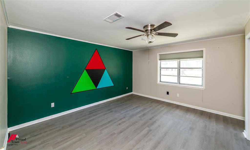 3109 Gorton Road Shreveport, LA 71119 - Photo 24 of 31 a room with window and fan