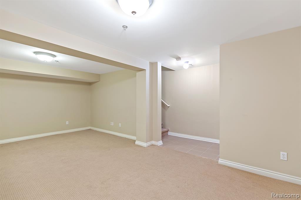 45493 North Stonewood Road Canton, MI 48187 - Photo 22 of 27