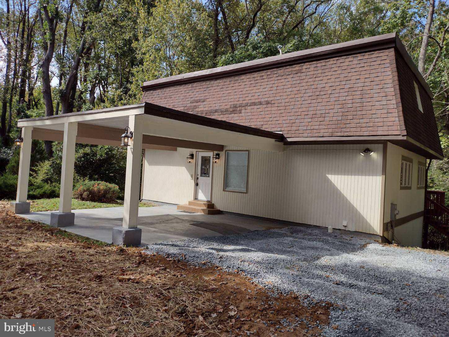 13401 Kris Ran Court Fort Washington, MD 20744 - Photo 3 of 53 Gallery Image 3