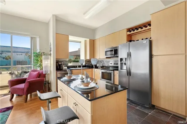 $2,600 | 388 East Ocean Boulevard, Unit 317, Long Beach, CA 90802