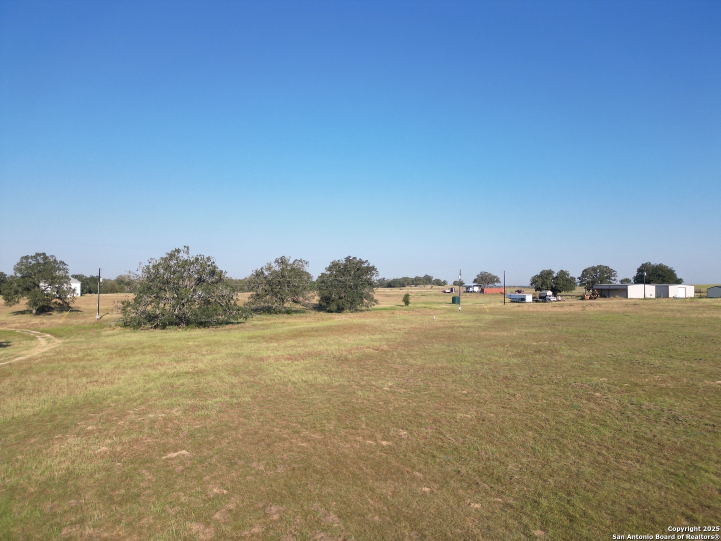 439 Arrow Luling, TX 78648 - Photo 8 of 12