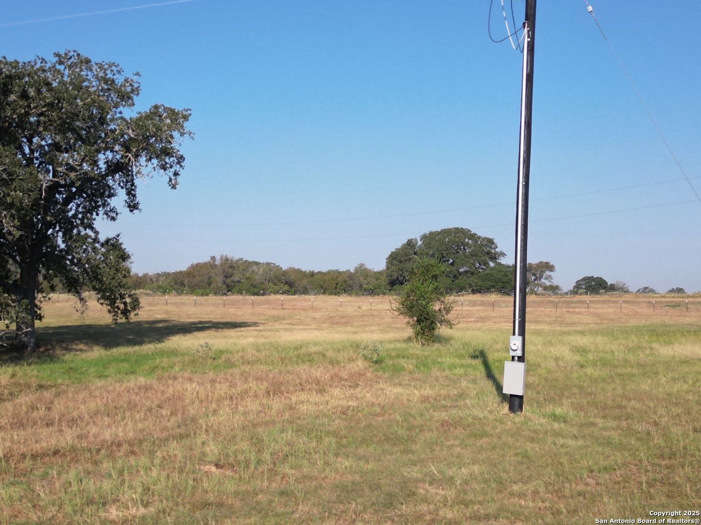 439 Arrow Luling, TX 78648 - Photo 10 of 12