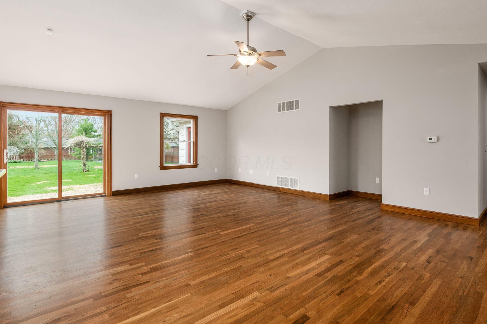 277 Cherrington Road Westerville, OH 43081 - Photo 4 of 60 4