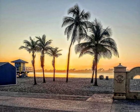 $2,600 | 201 Van Buren Street, Unit 102, Hollywood, FL 33019