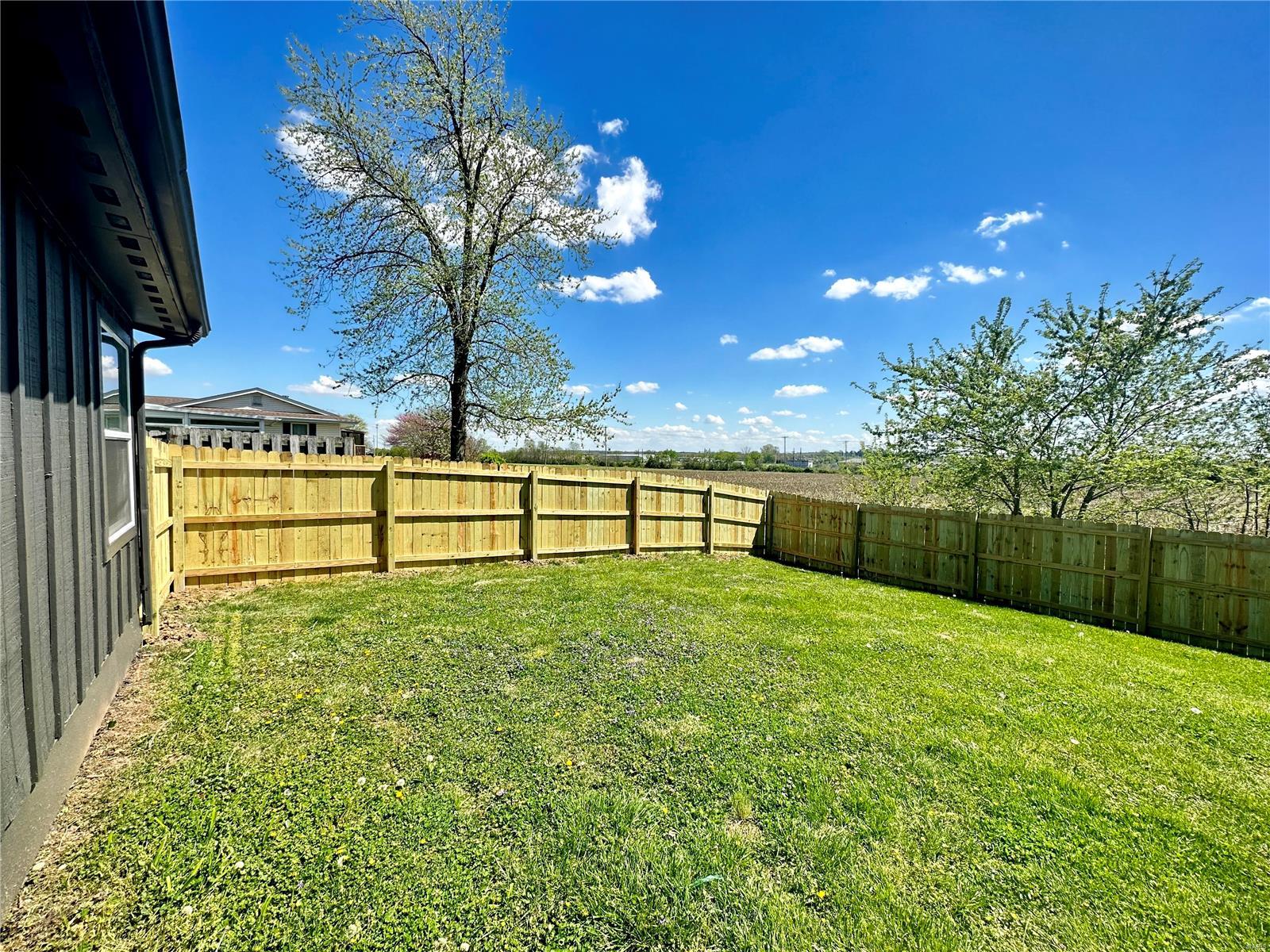 908 Fort Henry Road Belleville, IL 62221 - Photo 23 of 24 Gallery Image 23