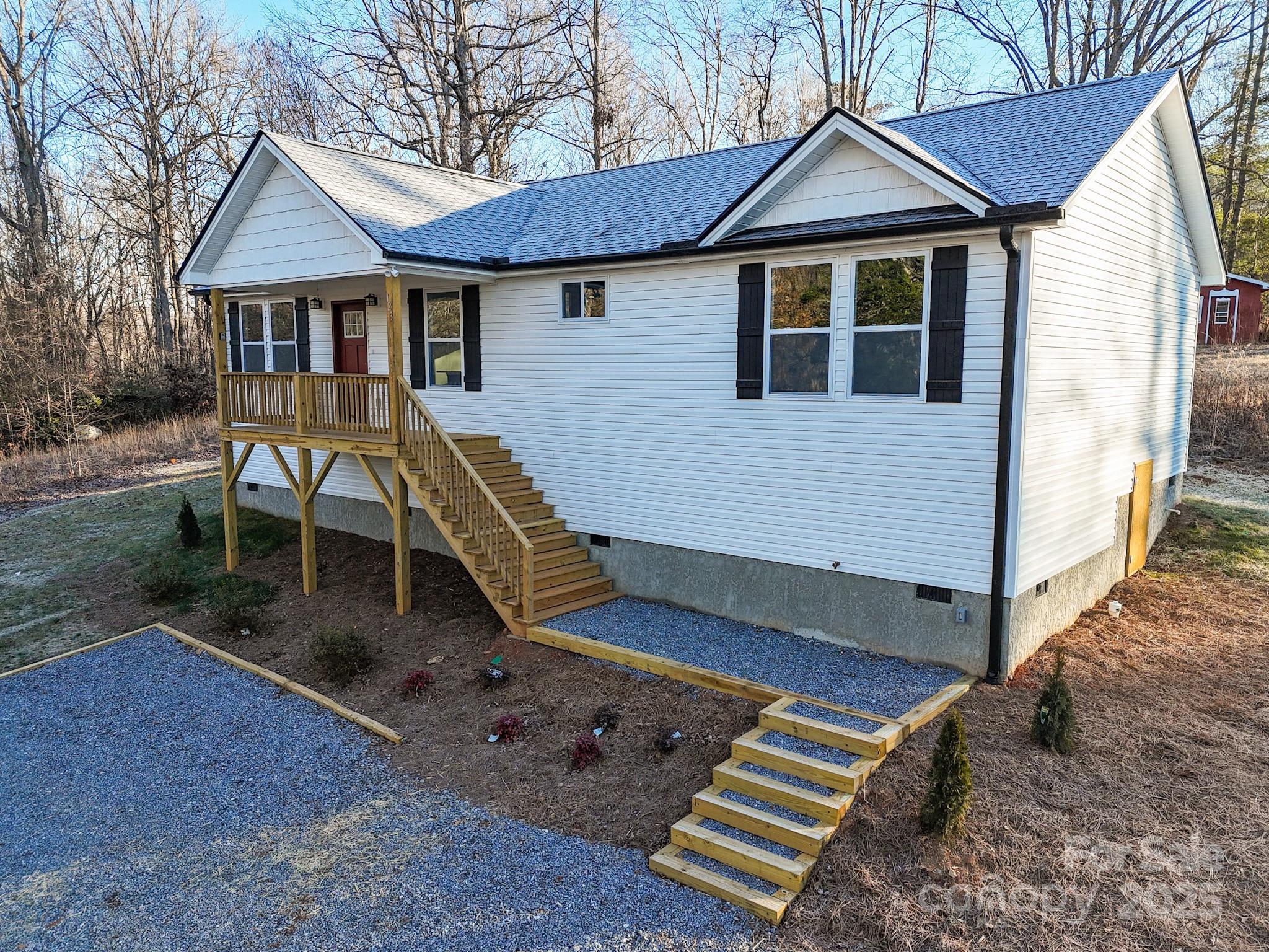 123 Old River Road Marion, NC 28752 - Photo 2 of 36 Gallery Image 2