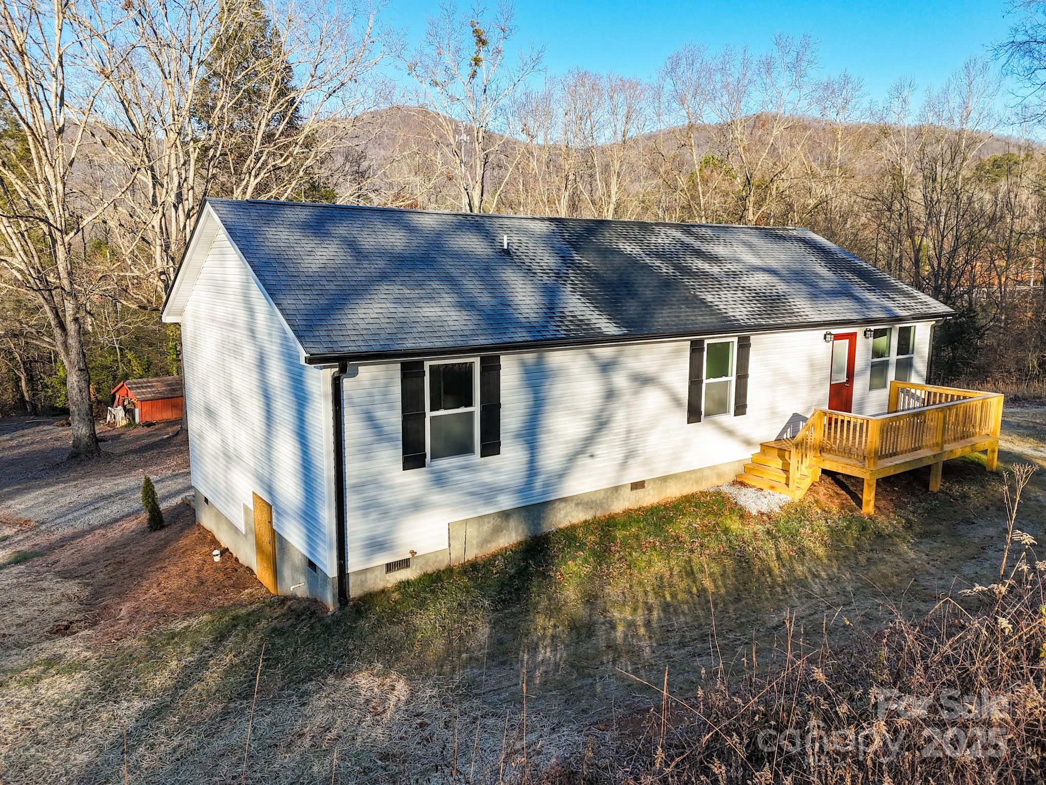 123 Old River Road Marion, NC 28752 - Photo 3 of 36 Gallery Image 3