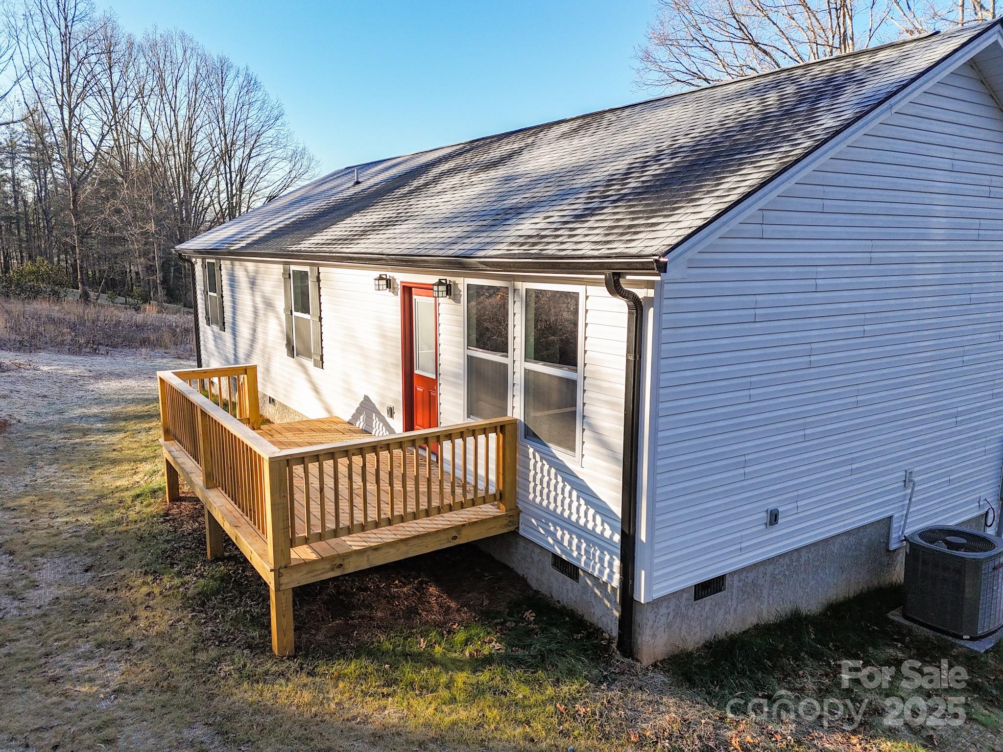 123 Old River Road Marion, NC 28752 - Photo 4 of 36 Gallery Image 4