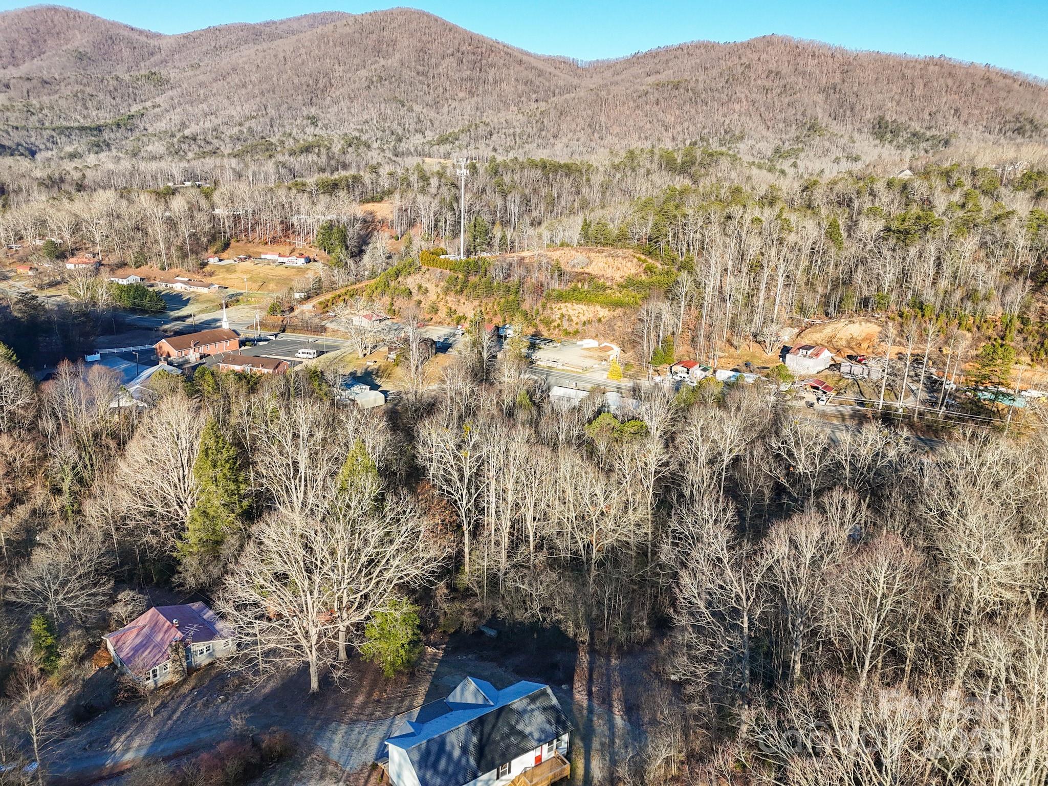 123 Old River Road Marion, NC 28752 - Photo 8 of 36 Gallery Image 8