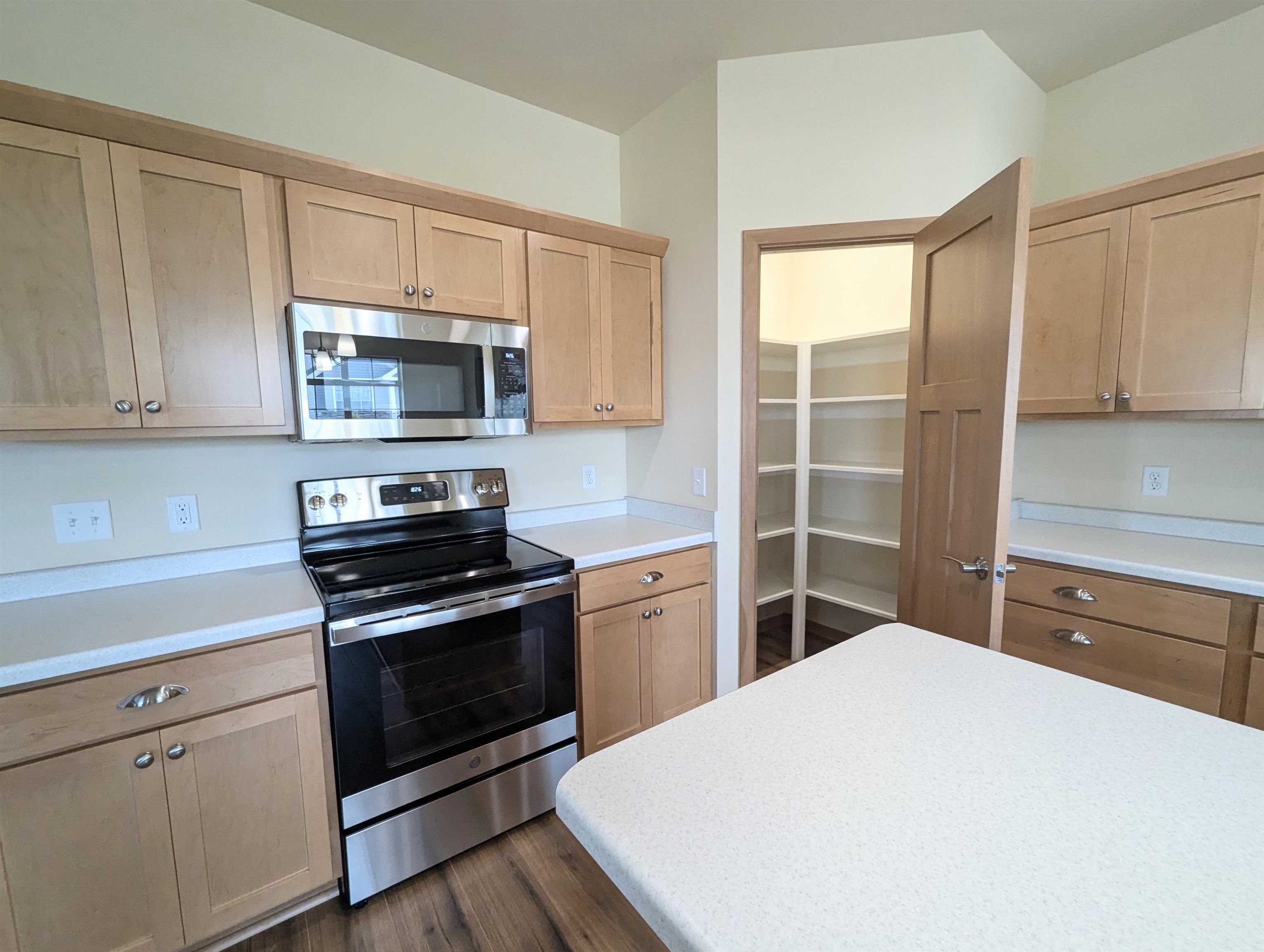 4817 Suelo Road Fitchburg, WI 53711 - Photo 6 of 33