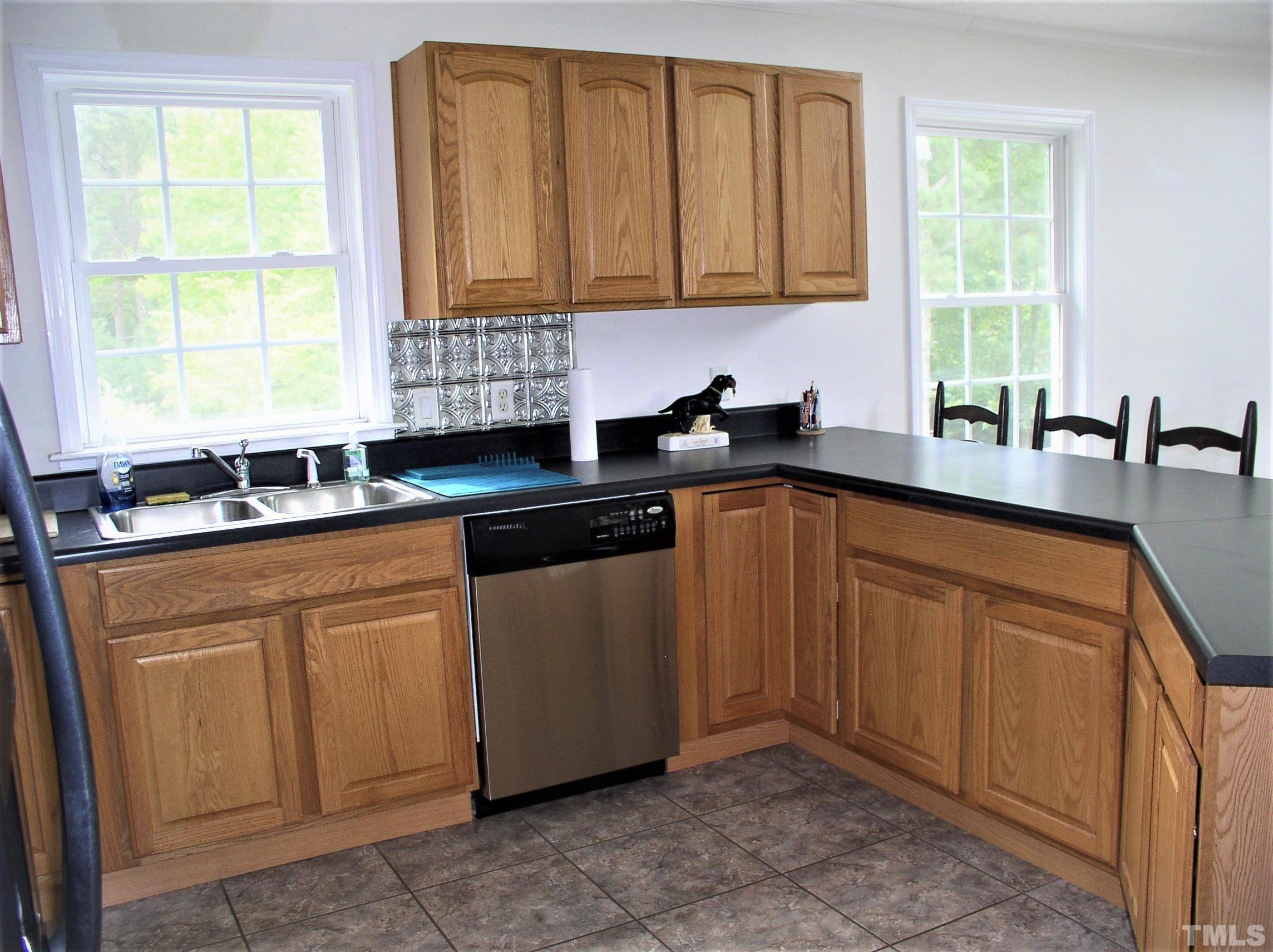 1317 Lindy Road Littleton, NC 27850 - Photo 7 of 30 Gallery Image 7