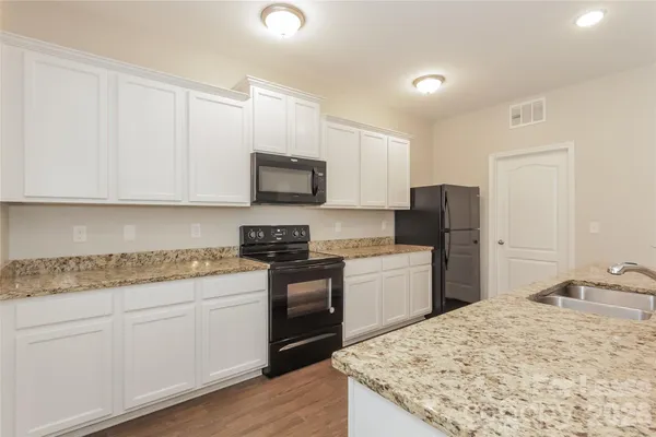 $2,360 | 1325 Waylon Avenue, Gastonia, NC 28054