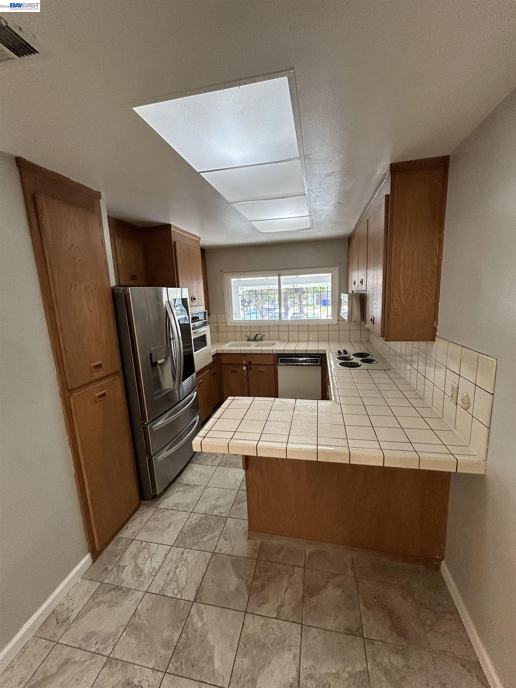 2057 Rosedale Drive San Pablo, CA 94806 - Photo 12 of 33