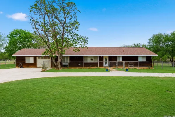 $565,000 | 144 Oak Park Road, Adkins, TX 78101