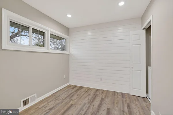 $735,000 | 1925 Rollins Drive, Alexandria, VA 22307
