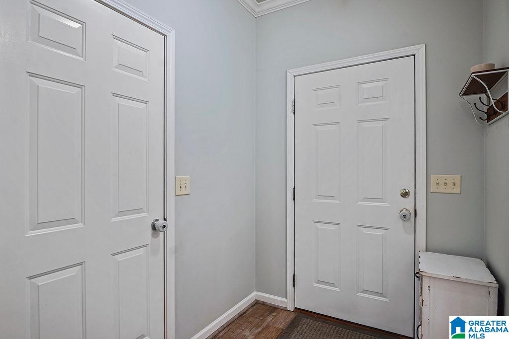 303 Meadow Circle Alabaster, AL 35114 - Photo 11 of 31