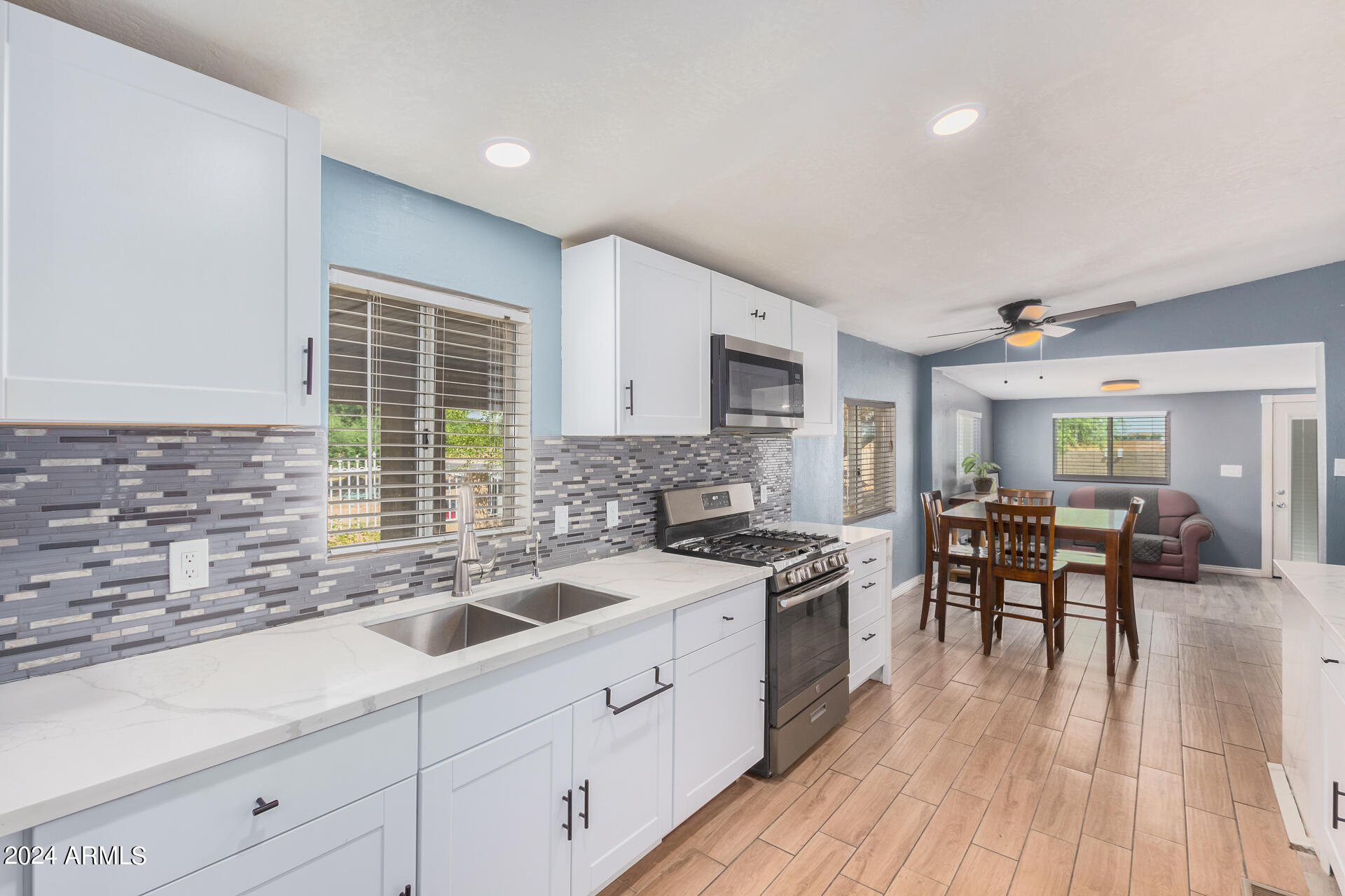 7015 West Lower Buckeye Road Phoenix, AZ 85043 - Photo 11 of 28 0010-10 - Lower Buckeye 7015