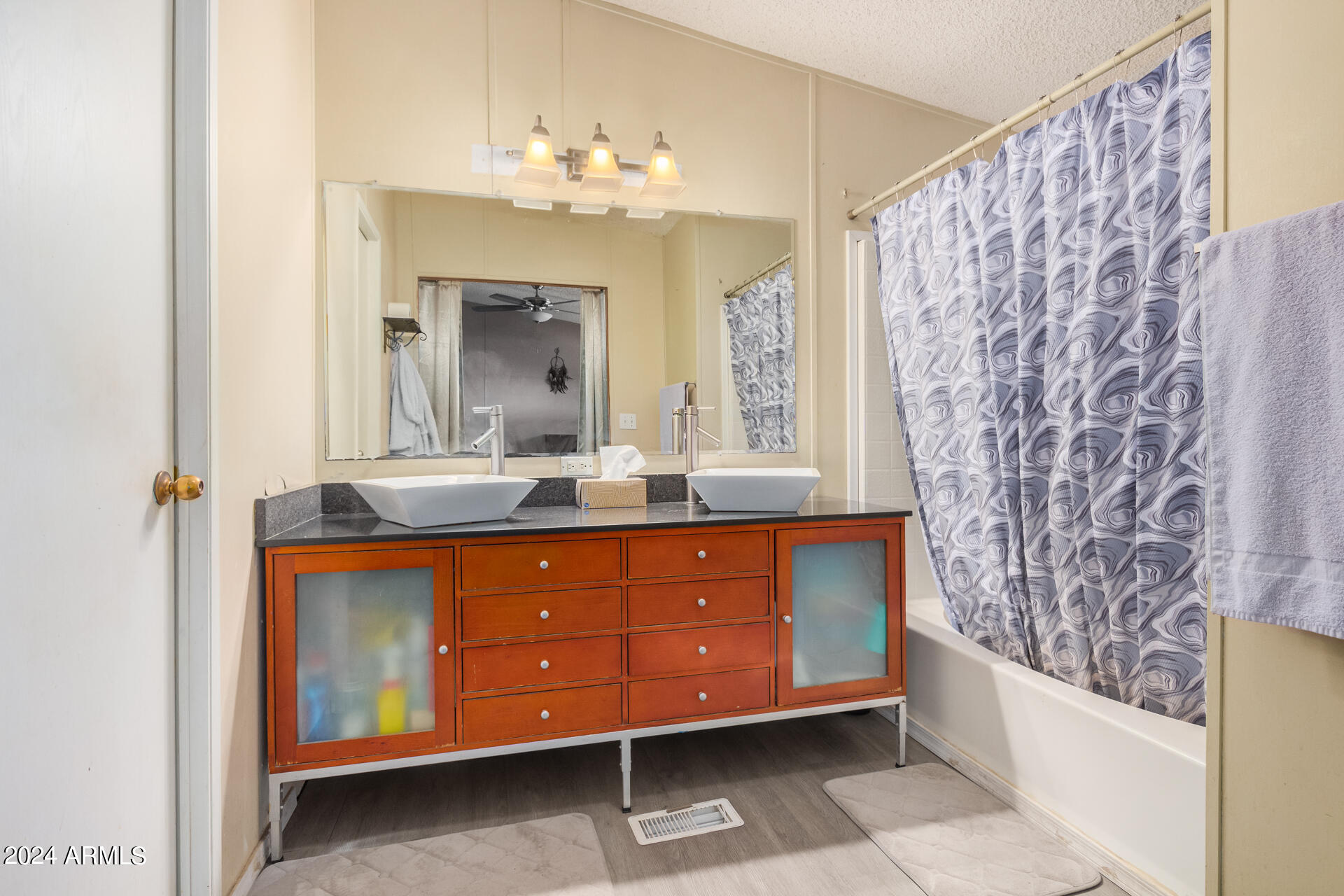 7015 West Lower Buckeye Road Phoenix, AZ 85043 - Photo 17 of 28 0016-16 - Lower Buckeye 7015