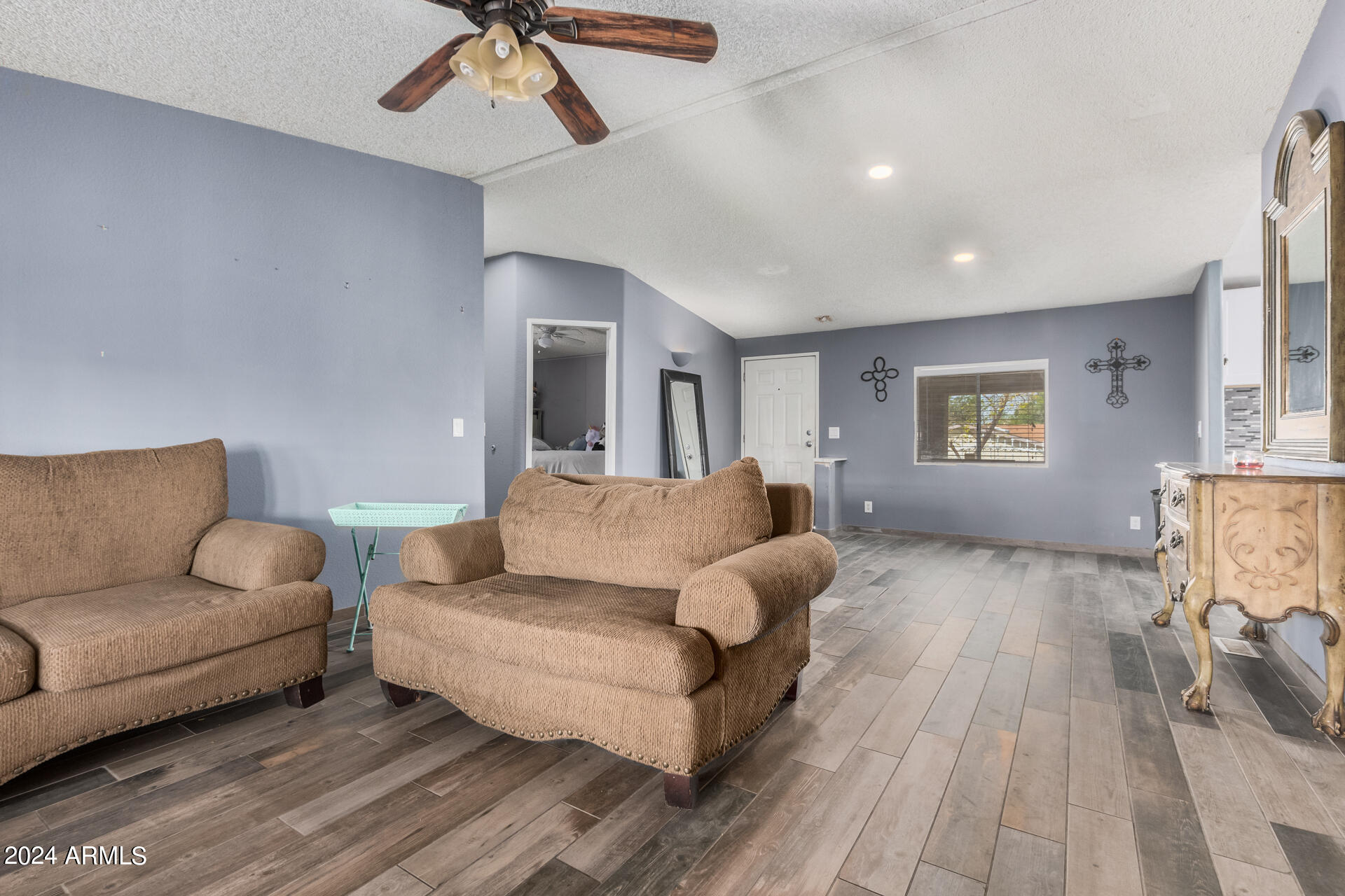 7015 West Lower Buckeye Road Phoenix, AZ 85043 - Photo 7 of 28 0006-06 - Lower Buckeye 7015