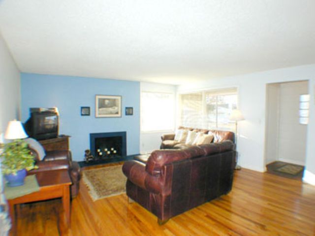 1030 North Stout Road Spokane Valley, WA 99206 - Photo 2 of 9