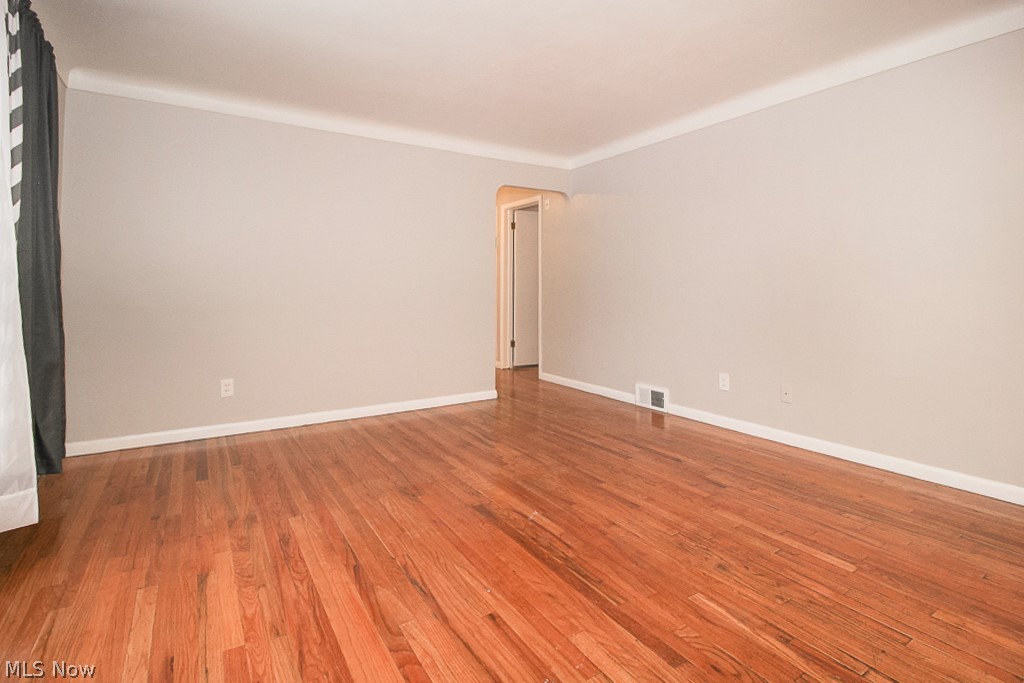 4012 Verona Road Cleveland, OH 44121 - Photo 10 of 35
