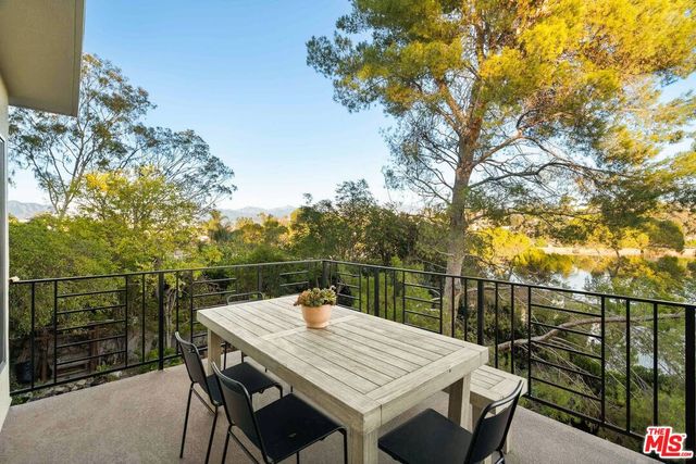 $1,988,000 | 2372 Kenilworth Avenue, Los Angeles, CA 90039