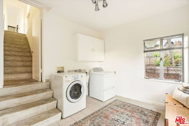 $1,988,000 | 2372 Kenilworth Avenue, Los Angeles, CA 90039