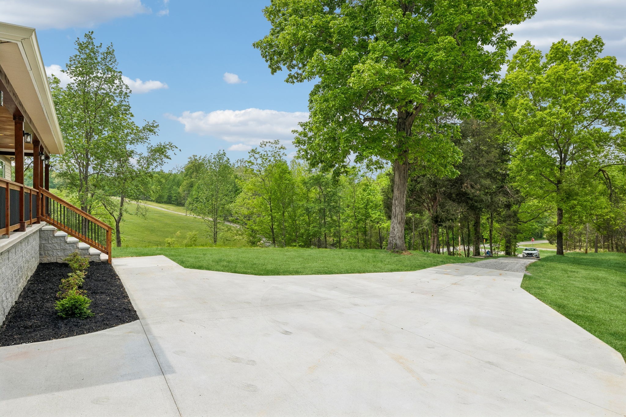 1198 Rogues Fork Road Bethpage, TN 37022 - Photo 4 of 42 Gallery Image 4
