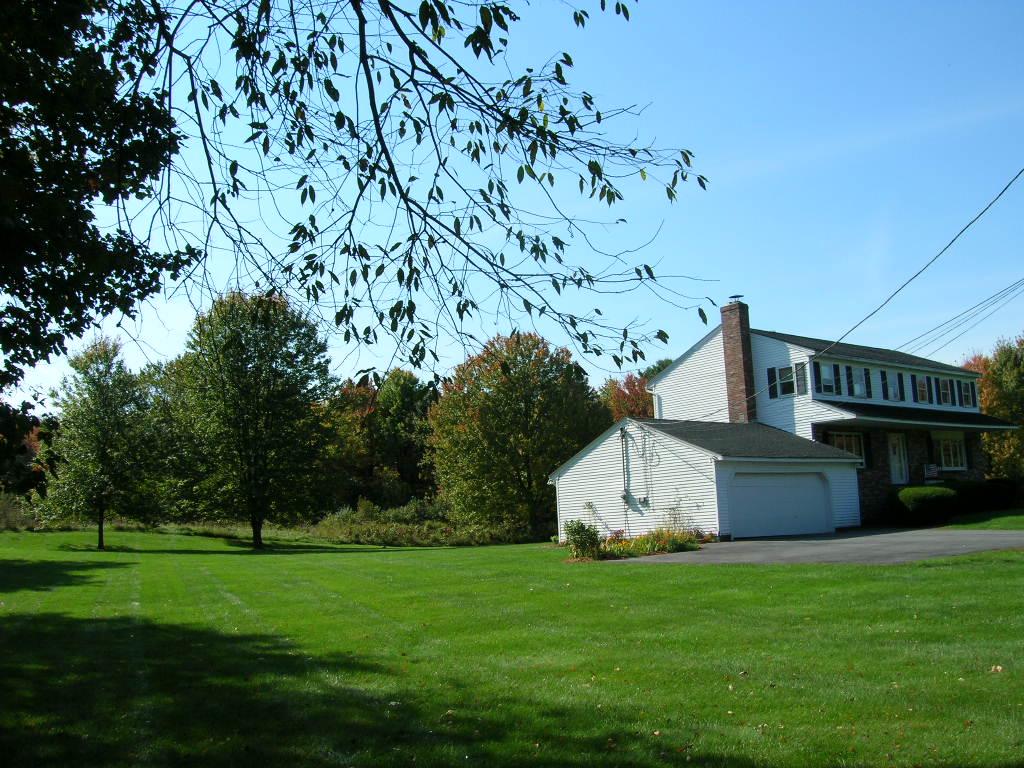 81 Pelham Road Salem, NH 03079 - Photo 1 of 27