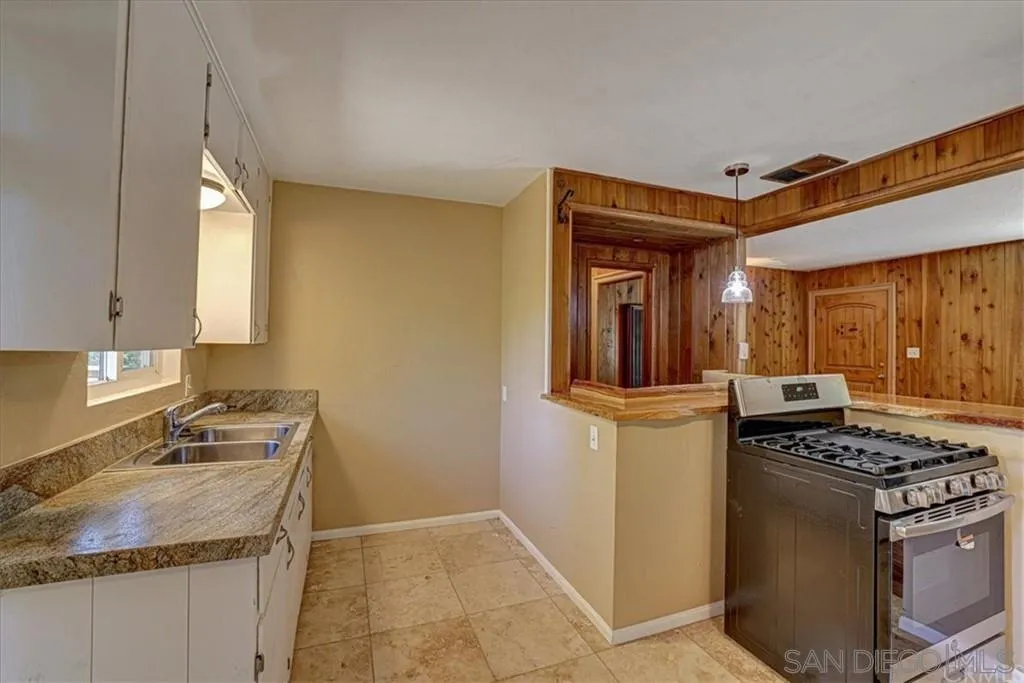 26127 Saunders Meadow Road Idyllwild, CA 92549 - Photo 19 of 36 Gallery Image 19