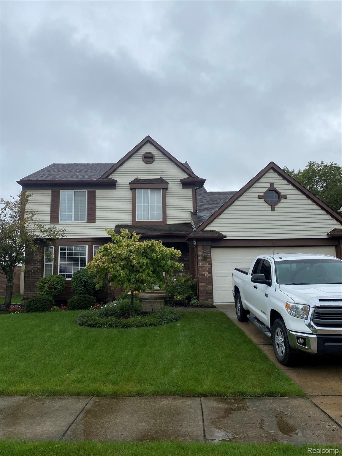 24837 Pheasant Run Road Flat Rock, MI 48134 - Photo 2 of 25 2EF47F3F-3E41-4397-85A9-F052810885C0.jpeg