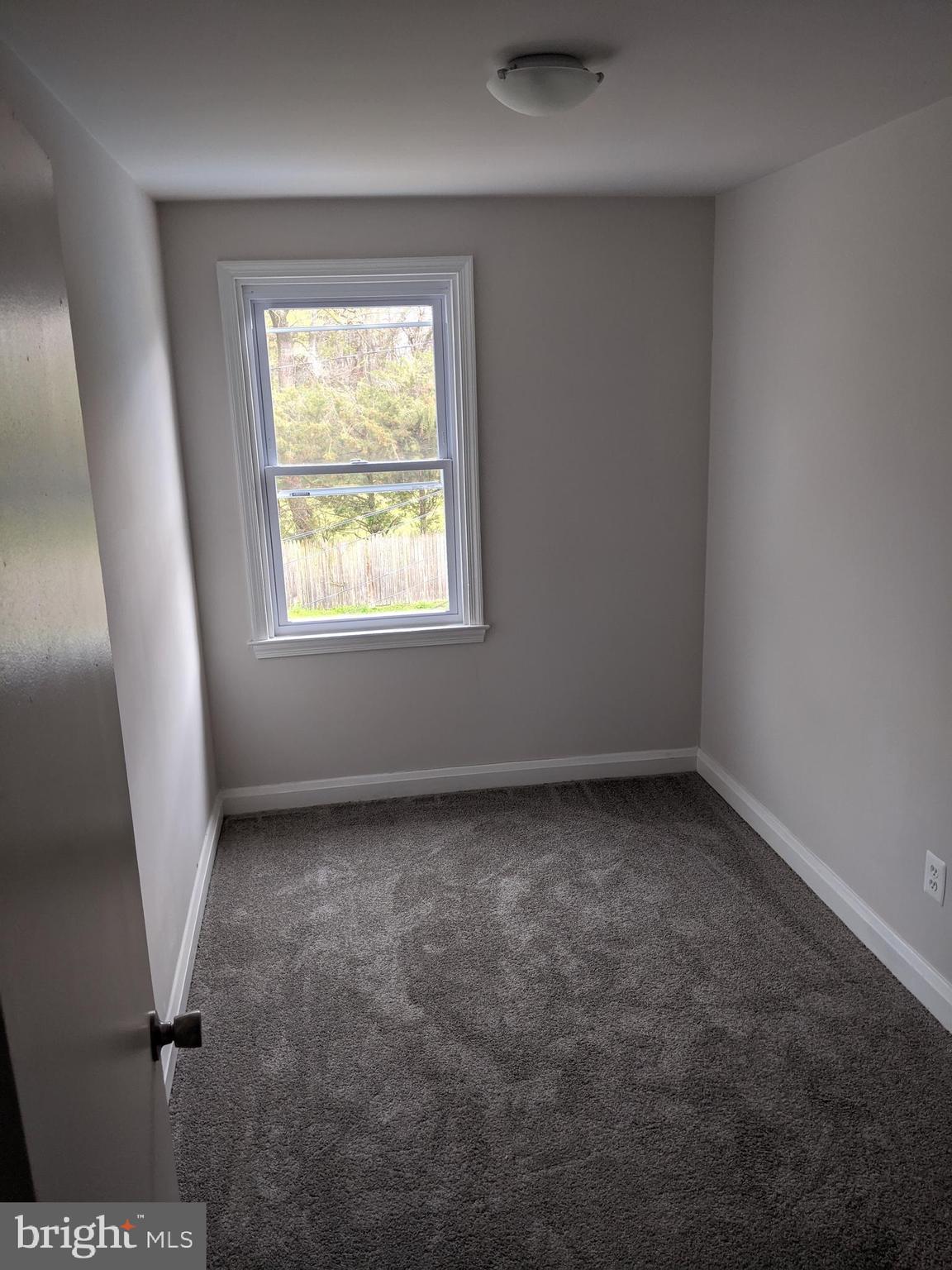 345 Leeanne Road Baltimore, MD 21221 - Photo 11 of 16 Gallery Image 11