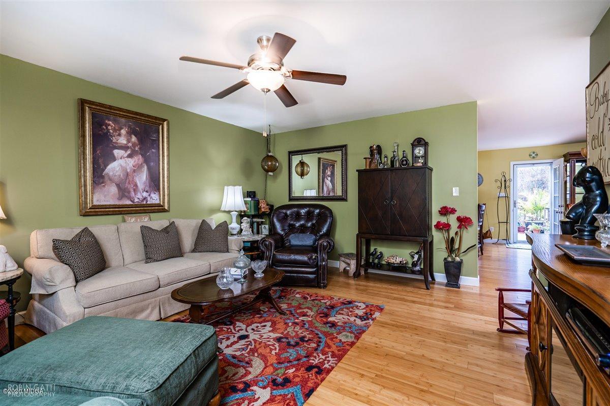 819 Sutton Road Forsyth, GA 31029 - Photo 3 of 22 04-DSC03398