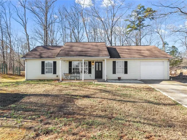 $295,000 | 4010 Glen Ridge, Gainesville, GA 30507