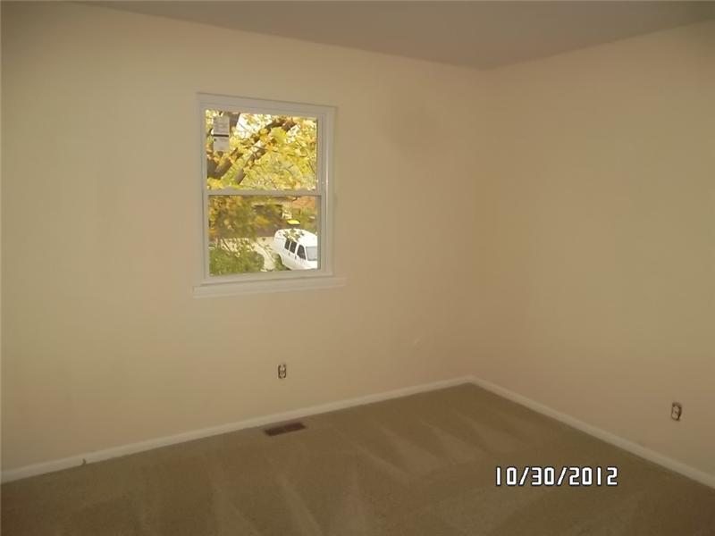 4917 Gambel Road Indianapolis, IN 46221 - Photo 5 of 8 Gallery Image 5