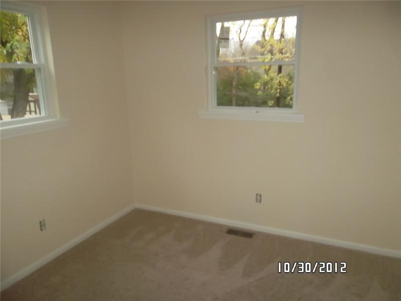 4917 Gambel Road Indianapolis, IN 46221 - Photo 6 of 8 Gallery Image 6