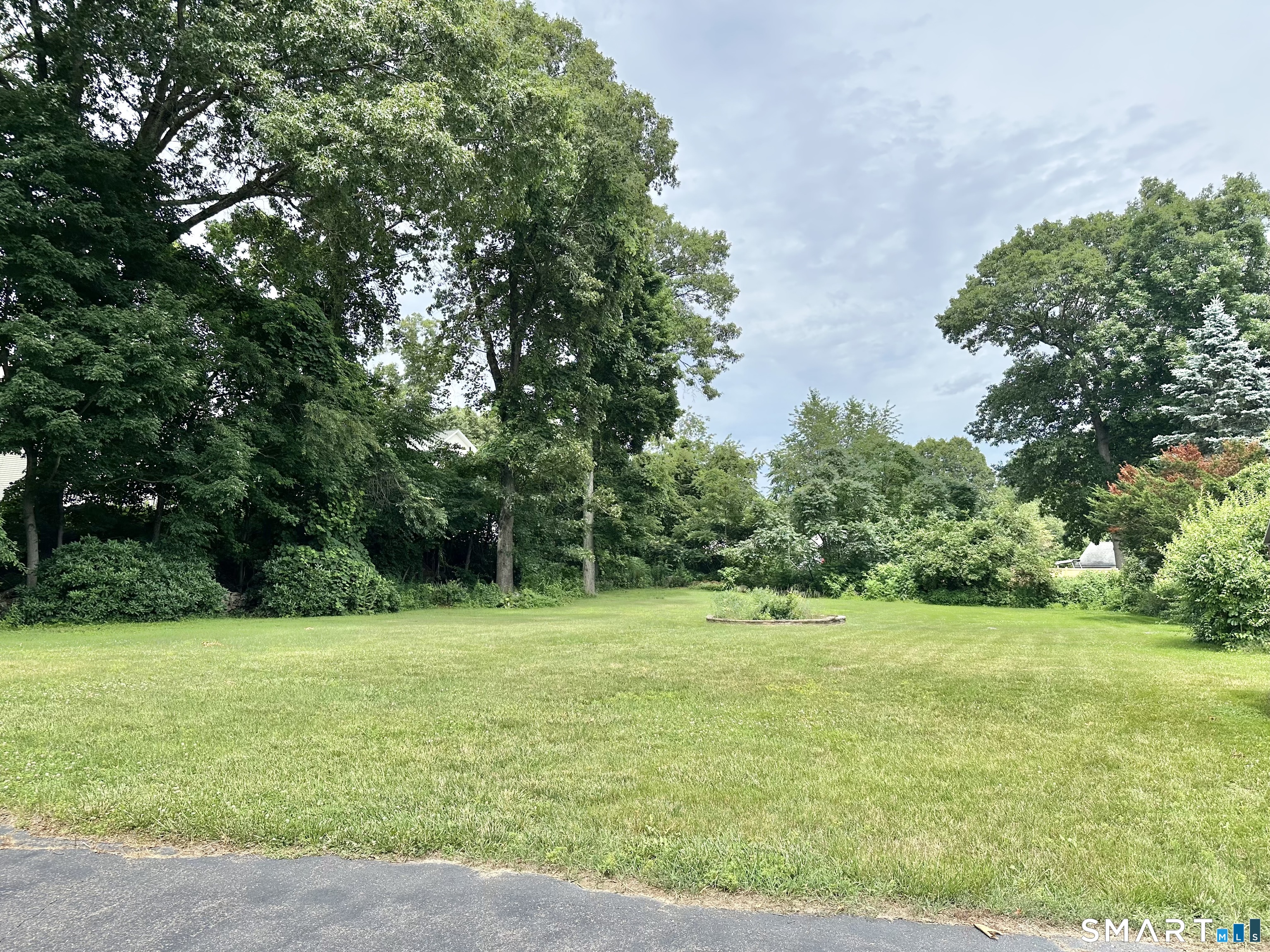 232 Lakeside Boulevard East Waterbury, CT 06708 - Photo 7 of 23
