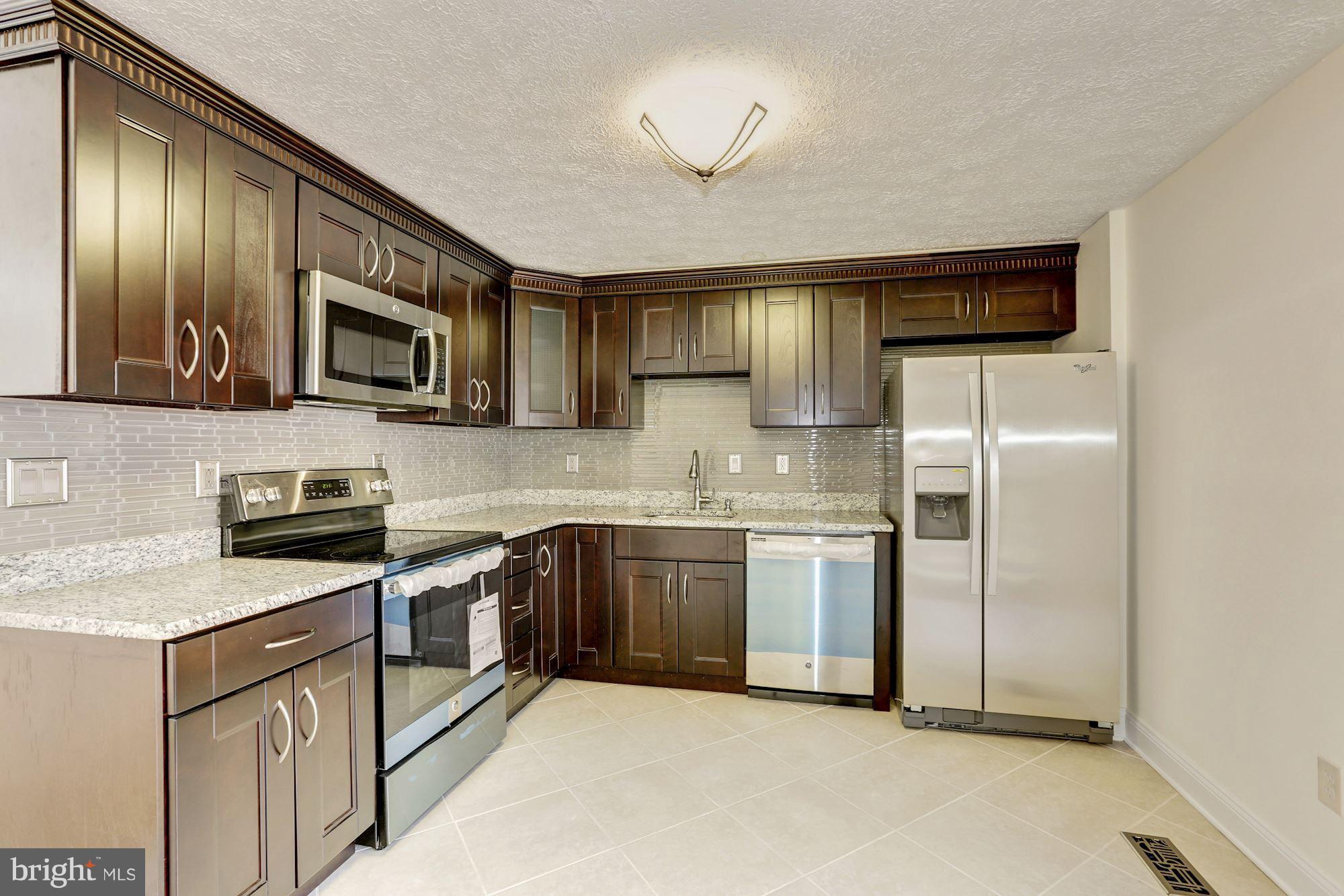 8284 Raindrop Way Springfield, VA 22153 - Photo 11 of 30 View of the Kitchen