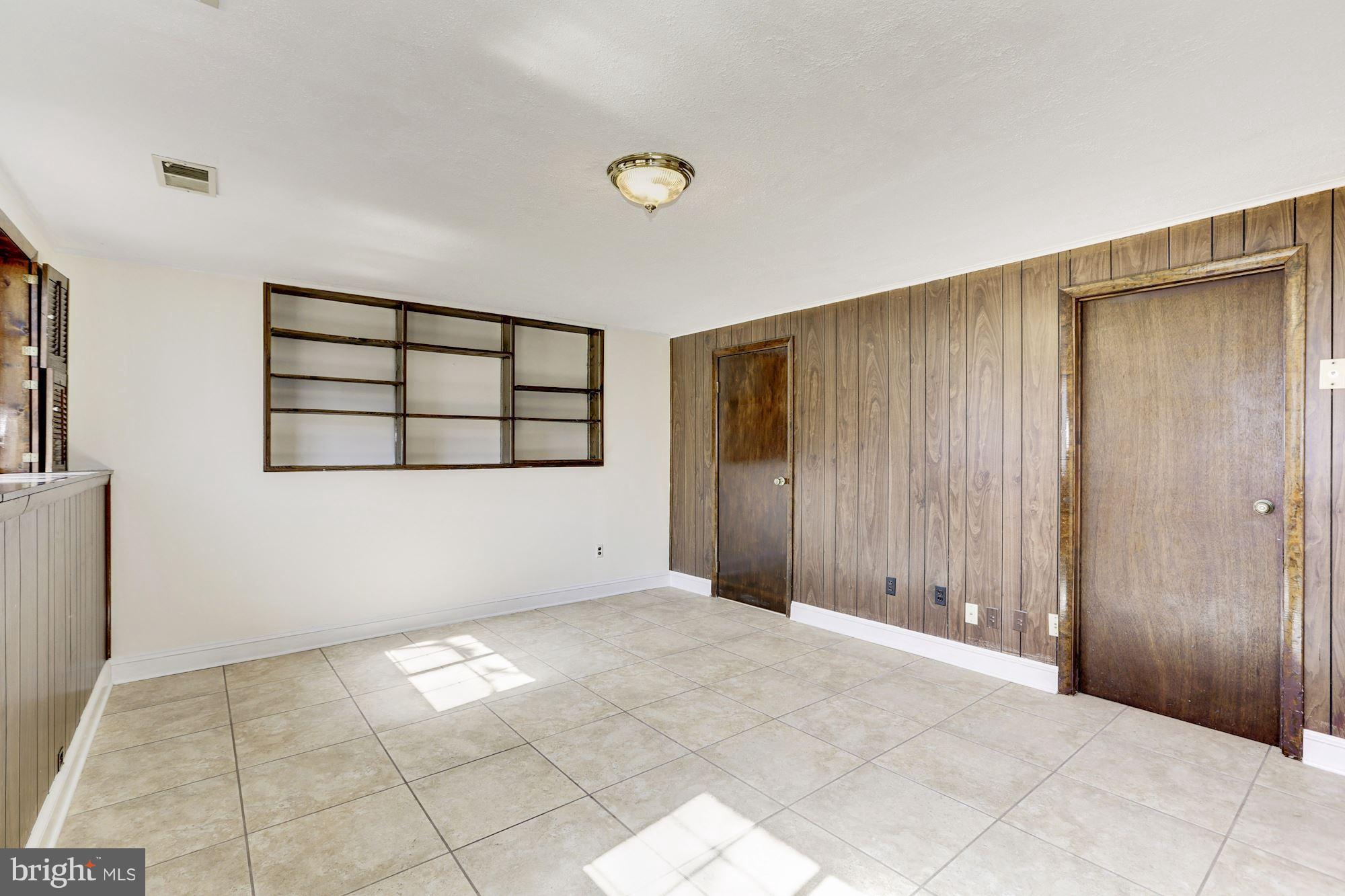 8284 Raindrop Way Springfield, VA 22153 - Photo 14 of 30 Family Room in Lower Level