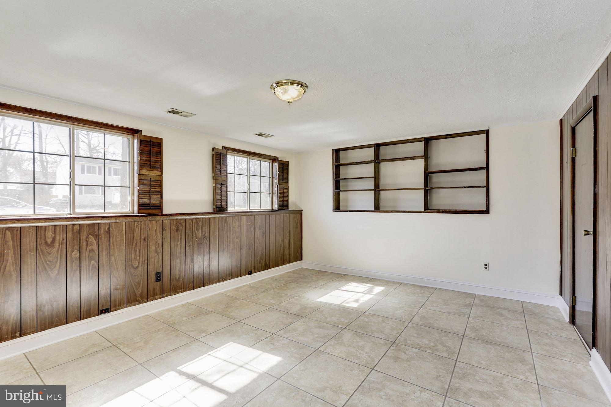 8284 Raindrop Way Springfield, VA 22153 - Photo 17 of 30 A very bright Family Room
