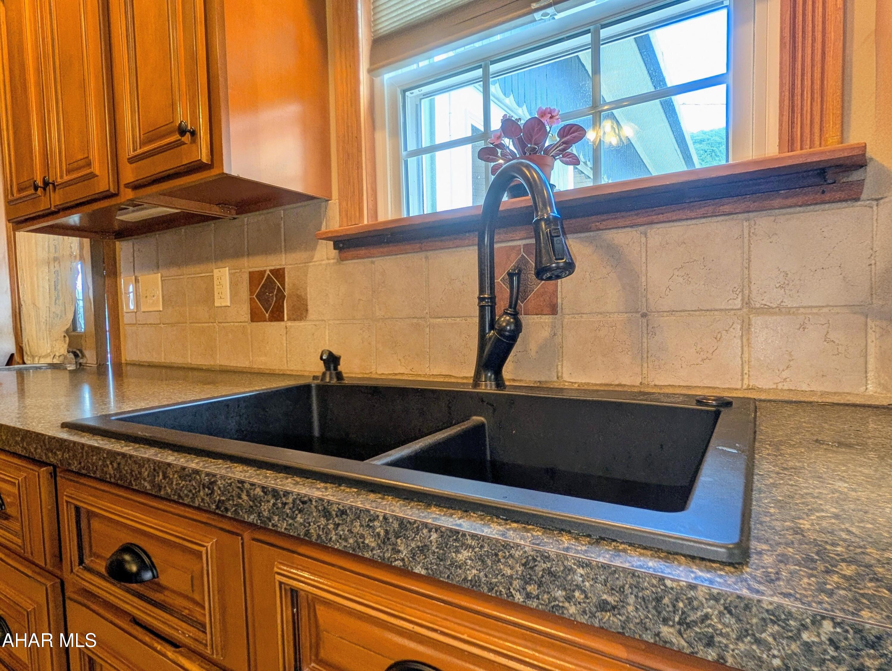 438 Grant Street Mapleton, PA 17052 - Photo 22 of 54