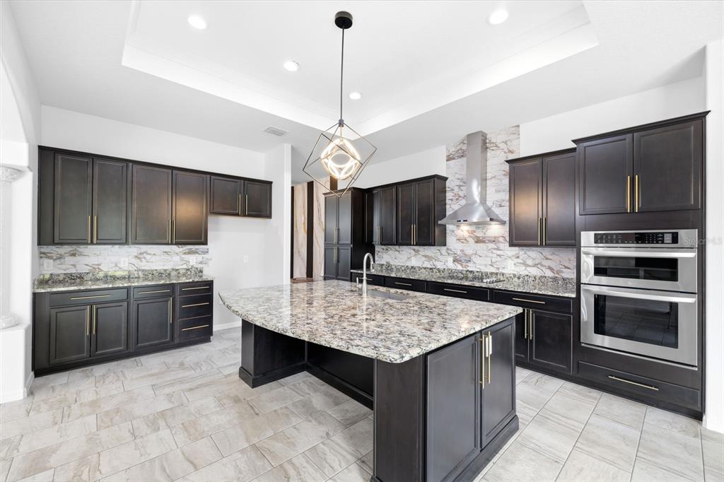 18043 Palmdale Road Weeki Wachee, FL 34614 - Photo 7 of 41